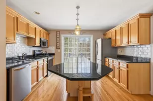 22 Tanglewood Park Dr, Haverhill, MA 01830 - Photo 10