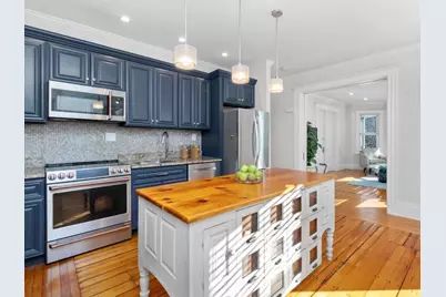 15 Henshaw St #1, Boston, MA 02135 - Photo 6