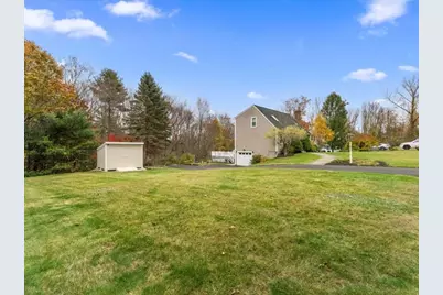 4 N Meadow Ln, Charlton, MA 01507 - Photo 4