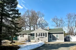 14 Melinda Ln, Easthampton, MA 01027 - Photo 1