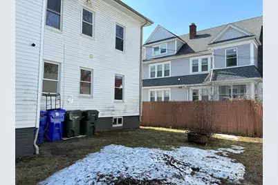 658 Sumner Ave #2, Springfield, MA 01108 - Photo 4