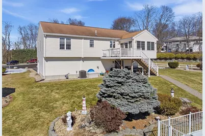 16 Princeton Rd, Hudson, MA 01749 - Photo 2