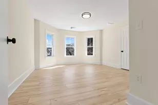19 Laurel St, Saugus, MA 01906 - Photo 28