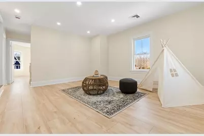 19 Laurel St, Saugus, MA 01906 - Photo 30