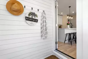 19 Laurel St, Saugus, MA 01906 - Photo 22