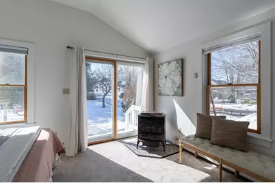 40 Clark St, Easthampton, MA 01027 - Photo 12