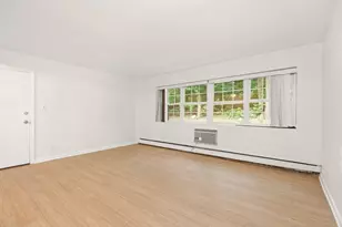 15 Cass St, Boston, MA 02132 - Photo 12