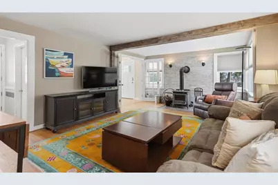 8 Winter St, Amesbury, MA 01913 - Photo 10