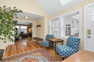 8 Winter St, Amesbury, MA 01913 - Photo 4