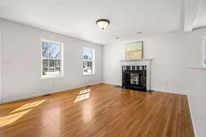 34 Shakespeare St, Tyngsborough, MA 01879 - Photo 8