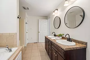 34 Shakespeare St, Tyngsborough, MA 01879 - Photo 18