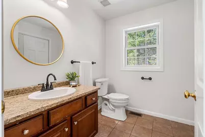 34 Shakespeare St, Tyngsborough, MA 01879 - Photo 12