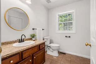 34 Shakespeare St, Tyngsborough, MA 01879 - Photo 12