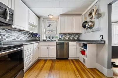 25 Eden St #25, Salem, MA 01970 - Photo 2
