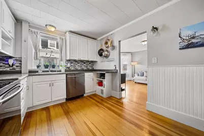 25 Eden St #25, Salem, MA 01970 - Photo 4