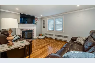 34 Sammett Ave, Boston, MA 02131 - Photo 10