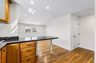 24 Denny St, Boston, MA 02125 - Photo 8