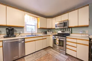 11 Edgeworth St, Billerica, MA 01821 - Photo 14