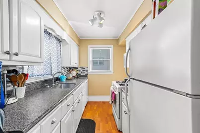 232 Mt Pleasant, Fall River, MA 02720 - Photo 12