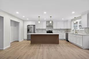 65 Ormonde Rd, Methuen, MA 01844 - Photo 2