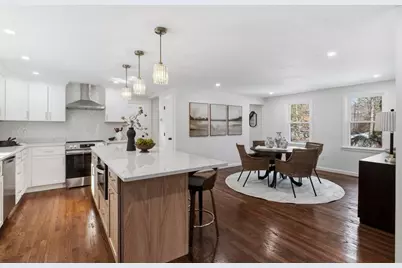 37 Moonpenny Dr, Boxford, MA 01921 - Photo 2