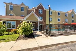 20 International Pl, Tewksbury, MA 01876 - Photo 4