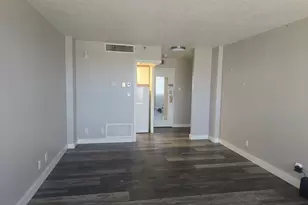 70 Southbridge St, Worcester, MA 01608 - Photo 4