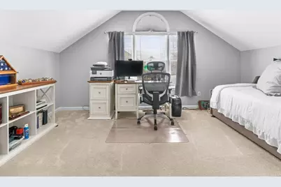 244 Robert Rd, Marlborough, MA 01752 - Photo 22