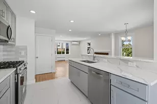 9 Crestway Rd, Boston, MA 02128 - Photo 8