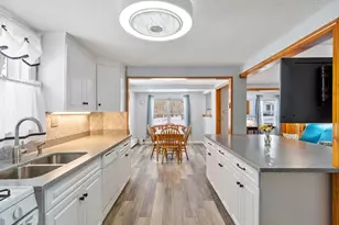 17 Vinton St, Leominster, MA 01453 - Photo 12