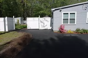 17 Vinton St, Leominster, MA 01453 - Photo 2