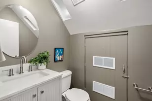 22 Shawmut St, Boston, MA 02116 - Photo 8