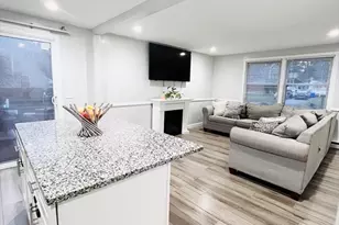 28 B Staples St, Taunton, MA 02718 - Photo 6