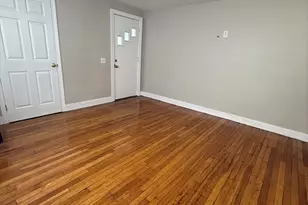 38 Ballard St, Saugus, MA 01906 - Photo 4