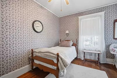 42 Lawler St, Holyoke, MA 01040 - Photo 28