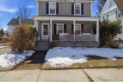 42 Lawler St, Holyoke, MA 01040 - Photo 4