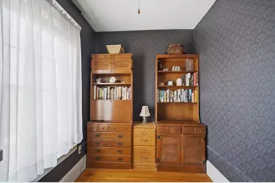 42 Lawler St, Holyoke, MA 01040 - Photo 30