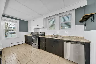 4 Boardman St, Amesbury, MA 01913 - Photo 6