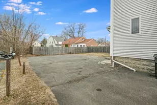 890-892 St James Ave, Springfield, MA 01104 - Photo 28