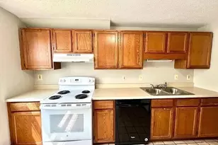 890-892 St James Ave, Springfield, MA 01104 - Photo 4