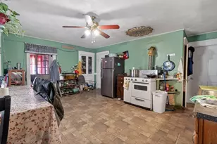 19 Woodbine St, Worcester, MA 01603 - Photo 12