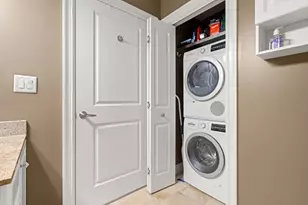 126 Jersey St, Boston, MA 02215 - Photo 10