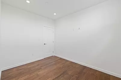 267 Old Colony Ave #507, Boston, MA 02127 - Photo 18