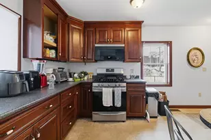 17 School St, Middleborough, MA 02346 - Photo 6