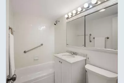 2 Hawthorne Pl #16M, Boston, MA 02114 - Photo 18