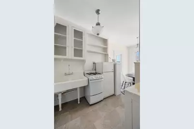 42 Linnaean St #15, Cambridge, MA 02138 - Photo 10