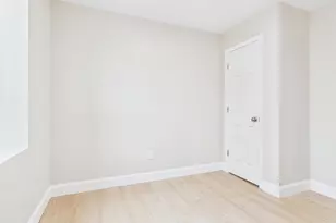 858 Kempton St, New Bedford, MA 02740 - Photo 16