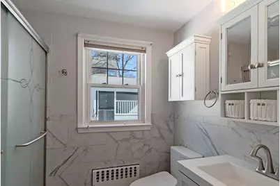 173 Jackson St, Methuen, MA 01844 - Photo 8