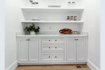 40 Foxcroft Rd, Winchester, MA 01890 - Photo 10