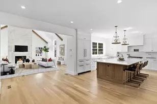 40 Foxcroft Rd, Winchester, MA 01890 - Photo 6